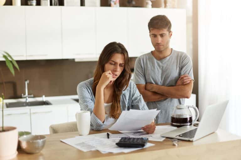5 dicas para ter uma boa finanças entre casal