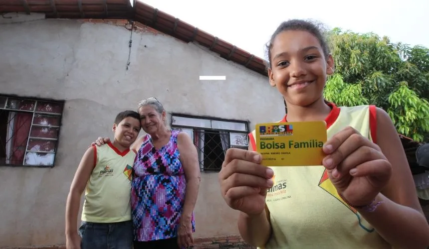 bolsa familia auxilio brasil 2023