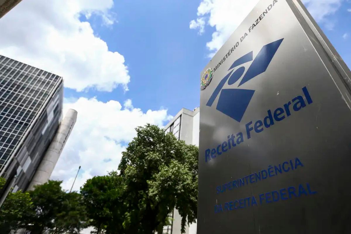 Pix acima de R$ 5 mil Saiba por que a Receita Federal não irá taxar seus valores
